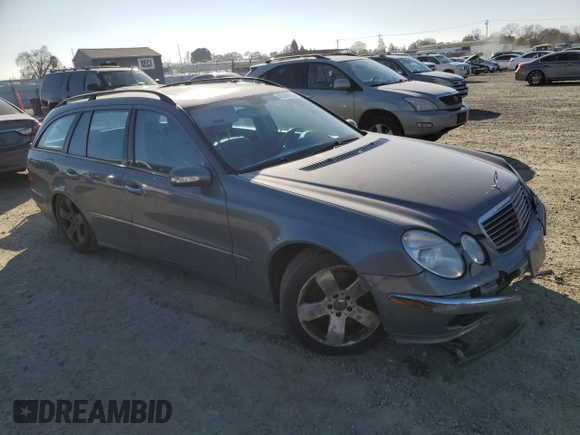 2004 Mercedes-Benz E 500 with VIN WDBUH83J94X119514, listed as a Copart auction lot 42388295 with 211,666 mi miles and Clean Title. Bid and sale history available at carsss.com. Image 4.