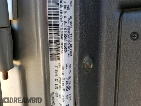 2001 Jeep Wrangler SE with VIN 1J4FA29P11P334902, listed as a Copart auction lot 83883654 with 157,827 mi miles and Salvage Title. Bid and sale history available at carsss.com. Image 14.