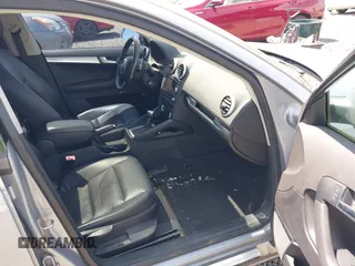 2012 Audi A3 Premium Plus z VIN WAUKFAFM0CA011051, wystawiony jako IAAI lot #42315135 z przebiegiem 136 597 mil mil oraz . Historia ofert i sprzedaży dostępna na DreamBid. Obrazek 5.