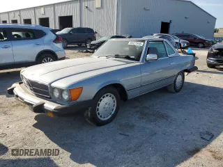 1984 Mercedes-Benz 380 SL z VIN WDBBA45A8EA001735, wystawiony jako Copart lot #60427655 z przebiegiem 100 375 mil mil oraz Czysty tytuł • Clean title. Historia ofert i sprzedaży dostępna na DreamBid. Obrazek 1.