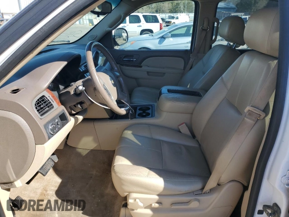 2013 Chevrolet Tahoe LT z VIN 1GNSCBE00DR237312, wystawiony jako Copart lot #48971785 z przebiegiem 211 410 mil mil oraz Szkoda całkowita • Salvage title. Historia ofert i sprzedaży dostępna na DreamBid. Obrazek 7.