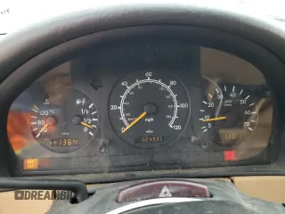 1999 Mercedes-Benz M-Class with VIN 4JGAB54E6XA112237, listed as a Copart auction lot 80163624 with 224,995 mi miles and Salvage Title. Bid and sale history available at carsss.com. Image 9.