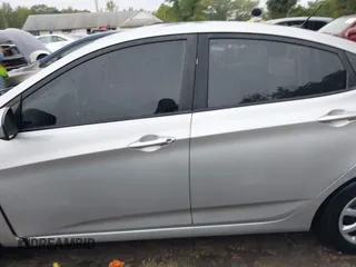 2012 Hyundai Accent GLS z VIN KMHCT4AE8CU197739, wystawiony jako IAAI lot #37738877 z przebiegiem 158 688 mil mil oraz . Historia ofert i sprzedaży dostępna na DreamBid. Obrazek 14.