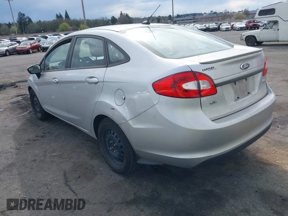 2011 Ford Fiesta SE with VIN 3FADP4BJ8BM216789, listed as a IAAI auction lot 41843080 with 95,424 mi miles. Bid and sale history available at carsss.com. Image 3.