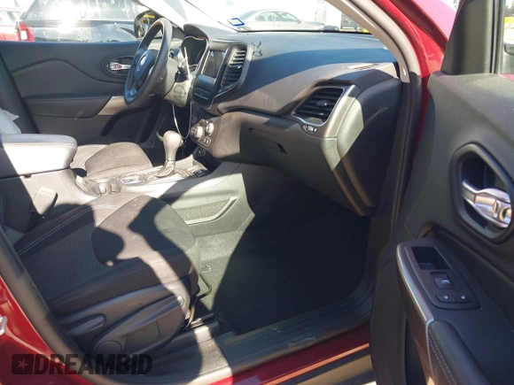 2020 Jeep Cherokee Latitude with VIN 1C4PJLCB4LD648903, listed as a IAAI auction lot 42267209 with 20,133 mi miles and . Bid and sale history available at DreamBid. Image 5.