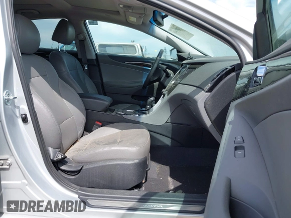 2013 Hyundai Sonata Limited with VIN 5NPEC4AC8DH677464, listed as a IAAI auction lot 42011646 with 101,695 mi miles and . Bid and sale history available at carsss.com. Image 5.