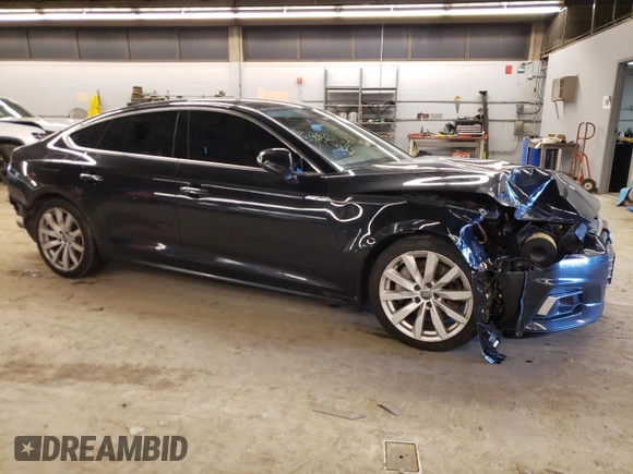 2018 Audi A5 Sportback Prestige with VIN WAUCNCF54JA099899, listed as a Copart auction lot 39530573 with 124,077 mi miles. Bid and sale history available at carsss.com. Image 4.