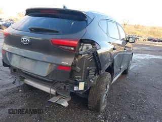 2019 Hyundai Tucson Ultimate with VIN KM8J3CALXKU070862, listed as a IAAI auction lot 41148707 with 88,946 mi miles. Bid and sale history available at carsss.com. Image 17.
