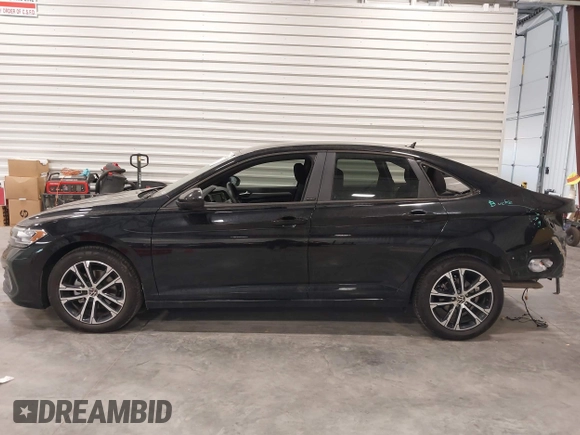2024 Volkswagen Jetta Sport with VIN 3VWAM7BU1RM031072, listed as a IAAI auction lot 41094458 with 11,189 mi miles and . Bid and sale history available at DreamBid. Image 15.