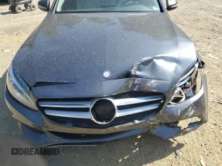 2015 Mercedes-Benz C 300 z VIN 55SWF4JB4FU081058, wystawiony jako Copart lot #55364875 z przebiegiem 108 323 mil mil oraz Szkoda całkowita • Salvage title. Historia ofert i sprzedaży dostępna na DreamBid. Obrazek 11.