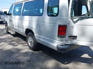 2014 Ford Econoline Passenger XL z VIN 1FBSS3BL5EDA36962, wystawiony jako IAAI lot #42144960 z przebiegiem 90 490 mil mil oraz . Historia ofert i sprzedaży dostępna na DreamBid. Obrazek 3.