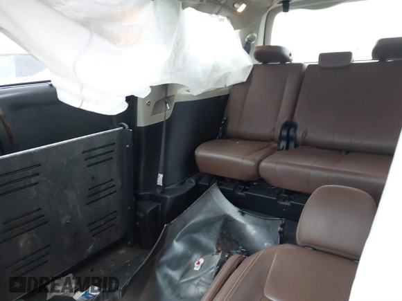 2019 Toyota Sienna XLE Auto Access Seat with VIN 5TDYZ3DC7KS994001, listed as a IAAI auction lot 41145968 with 14,024 mi miles. Bid and sale history available at carsss.com. Image 8.
