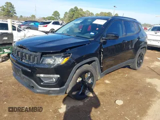 2019 Jeep Compass Altitude z VIN 3C4NJCBB1KT612989, wystawiony jako IAAI lot #41330536 z przebiegiem 145 404 mil mil oraz . Historia ofert i sprzedaży dostępna na DreamBid. Obrazek 17.