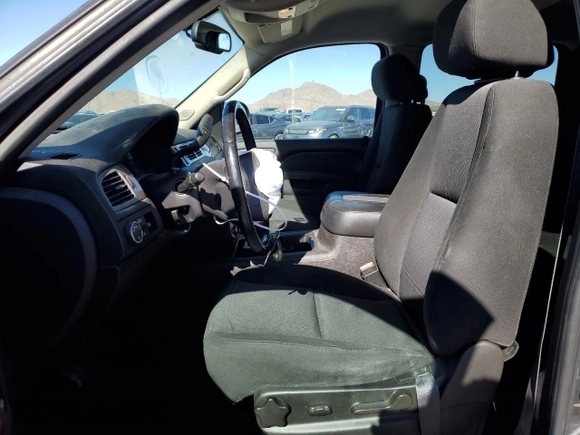 2011 Chevrolet Avalanche LS with VIN 3GNMCEE00BG214572, listed as a Copart auction lot 79878464 with 191,116 mi miles and Salvage Title. Bid and sale history available at carsss.com. Image 7.