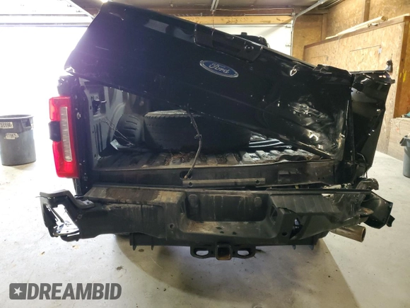 2023 Ford F-350 z VIN 1FT8X3BN3PEC39662, wystawiony jako Copart lot #48144565 z przebiegiem 18 118 mil mil oraz Szkoda całkowita • Salvage title. Historia ofert i sprzedaży dostępna na DreamBid. Obrazek 6.