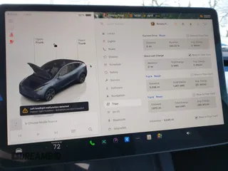2024 Tesla Model Y Long Range with VIN 7SAYGDEE0RA300064, listed as a IAAI auction lot 41640541 with 5,049 mi miles and . Bid and sale history available at DreamBid. Image 7.