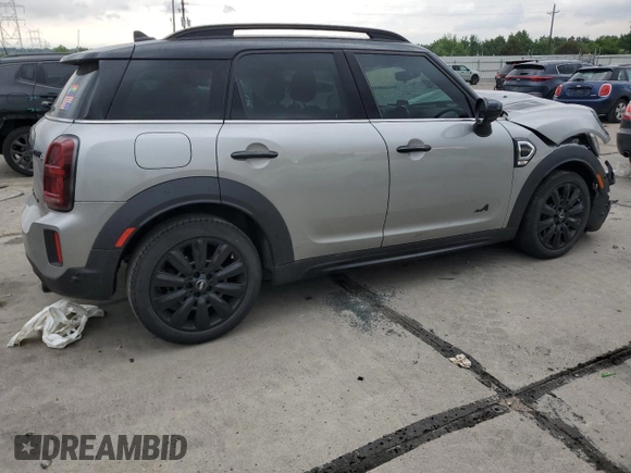 2024 MINI Countryman Cooper S with VIN WMZ83BR08R3R60395, listed as a Copart auction lot 61432835 with 18,142 mi miles and Salvage title. Bid and sale history available at DreamBid. Image 3.