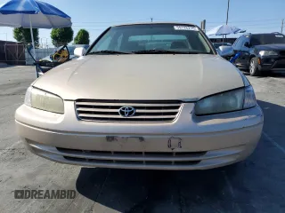 1998 Toyota Camry LE с VIN JT2BG22K3W0120018, выставлен на аукционе Copart как лот 59726215 с пробегом 284 802 миль миль и Чистый • Clean title. История ставок и продаж доступна на DreamBid. Изображение 5.
