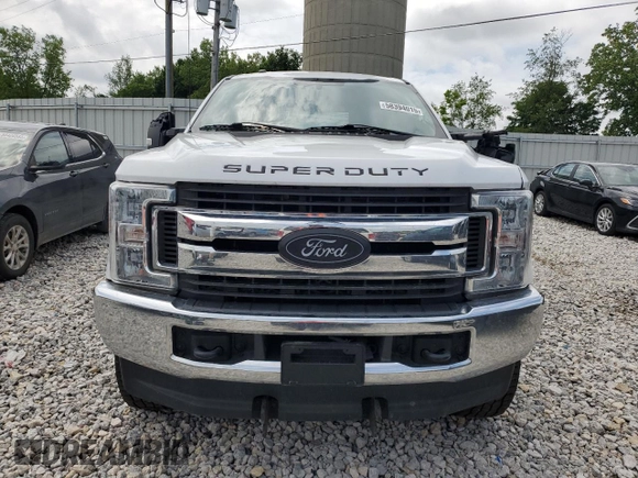 2017 Ford F-250 Lariat z VIN 1FT7W2B65HED68909, wystawiony jako Copart lot #58394015 z przebiegiem 205 452 mil mil oraz Czysty tytuł • Clean title. Historia ofert i sprzedaży dostępna na DreamBid. Obrazek 5.