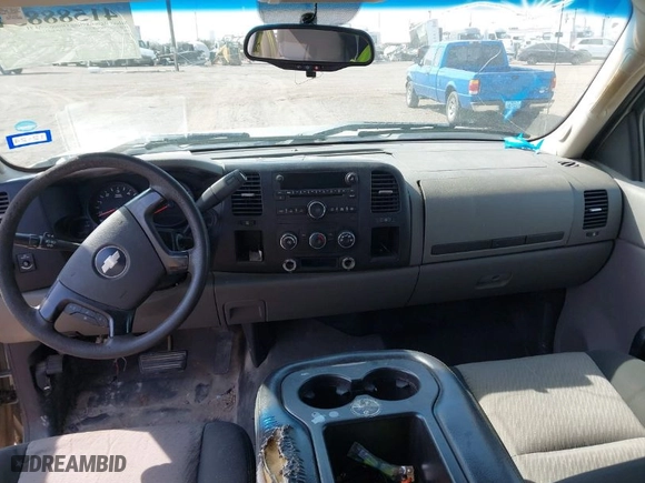 2008 Chevrolet Silverado 1500 Work Truck with VIN 1GCEC19X08Z302978, listed as a IAAI auction lot 41588854 with 153,168 mi miles. Bid and sale history available at carsss.com. Image 5.