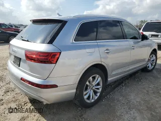 2019 Audi Q7 Premium with VIN WA1AAAF78KD020109, listed as a Copart auction lot 44381715 with 68,361 mi miles and Salvage title. Bid and sale history available at DreamBid. Image 3.