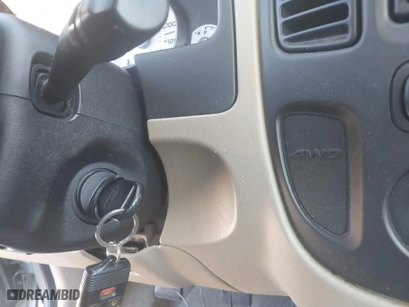 2007 Ford Escape XLS with VIN 1FMYU92Z77KB08603, listed as a IAAI auction lot 41858410 with 144,830 mi miles. Bid and sale history available at carsss.com. Image 11.