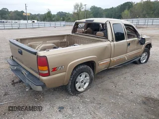 2000 Chevrolet Silverado 1500 LS with VIN 2GCEK19T3Y1308251, listed as a IAAI auction lot 40804829 with 407,782 mi miles. Bid and sale history available at carsss.com. Image 4.