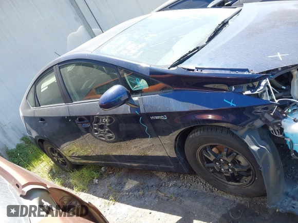 2015 Toyota Prius Four with VIN JTDKN3DUXF1937207, listed as a IAAI auction lot 41239892 with 162,140 mi miles and . Bid and sale history available at DreamBid. Image 14.