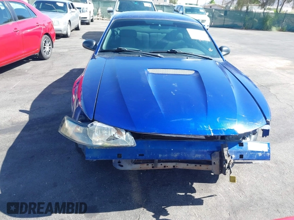 2002 Ford Mustang Standard z VIN 1FAFP40422F222075, wystawiony jako IAAI lot #42565741 z przebiegiem 139 096 mil mil oraz . Historia ofert i sprzedaży dostępna na DreamBid. Obrazek 6.