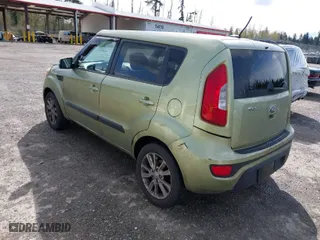 2013 Kia Soul + with VIN KNDJT2A67D7578295, listed as a IAAI auction lot 42004823 with 177,690 mi miles. Bid and sale history available at carsss.com. Image 3.