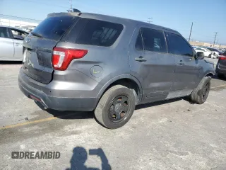 2016 Ford Police Interceptor Utility z VIN 1FM5K8AR6GGB81663, wystawiony jako Copart lot #59383555 z przebiegiem Nie podano mil oraz Czysty tytuł • Clean title. Historia ofert i sprzedaży dostępna na DreamBid. Obrazek 3.