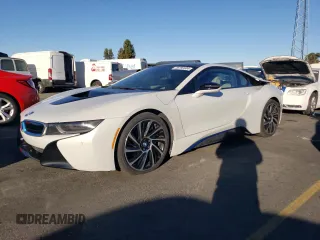 2015 BMW i8 z VIN WBY2Z2C52FV391647, wystawiony jako Copart lot #76799904 z przebiegiem 59 814 mil mil oraz Czysty tytuł • Clean title. Historia ofert i sprzedaży dostępna na DreamBid. Obrazek 1.