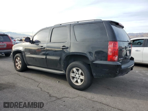 2008 GMC Yukon SLE w/3SA with VIN 1GKFC13C58J193818, listed as a Copart auction lot 84004714 with 158,121 mi miles and Salvage Title. Bid and sale history available at carsss.com. Image 2.