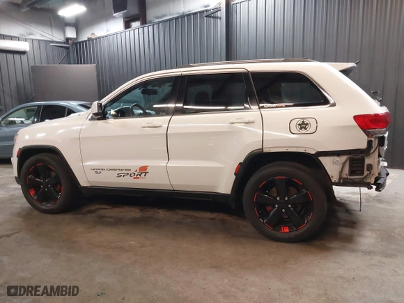 2015 Jeep Grand Cherokee Altitude with VIN 1C4RJFAG7FC932917, listed as a IAAI auction lot 41849526 with 91,827 mi miles. Bid and sale history available at carsss.com. Image 15.
