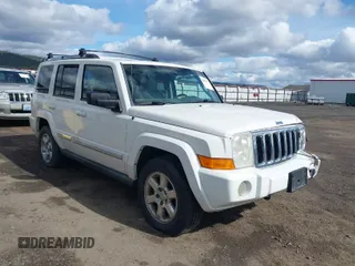 2007 Jeep Commander Limited with VIN 1J8HG58287C580732, listed as a IAAI auction lot 41804481 with 130,182 mi miles. Bid and sale history available at carsss.com. Image 1.