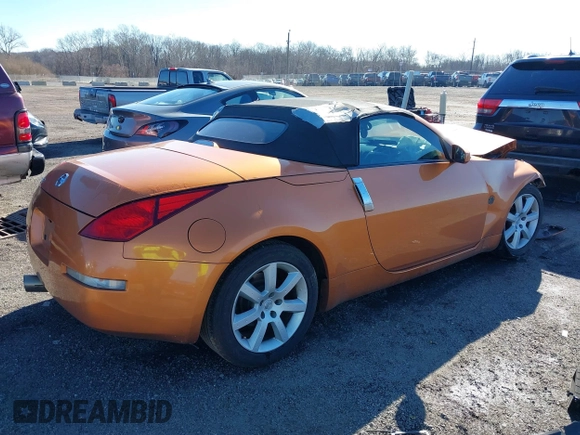 2004 Nissan 350Z Touring z VIN JN1AZ36A24T000472, wystawiony jako IAAI lot #38684053 z przebiegiem 65 769 mil mil oraz . Historia ofert i sprzedaży dostępna na DreamBid. Obrazek 4.