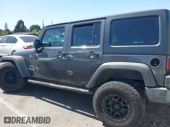 2016 Jeep Wrangler Unlimited Sport z VIN 1C4BJWDG7GL229364, wystawiony jako IAAI lot #42239069 z przebiegiem 87 001 mil mil oraz . Historia ofert i sprzedaży dostępna na DreamBid. Obrazek 14.