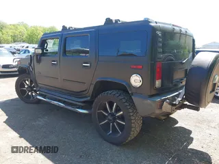 2008 Hummer H2 SUV z VIN 5GRGN23828H108693, wystawiony jako IAAI lot #42129040 z przebiegiem 246 849 mil mil oraz . Historia ofert i sprzedaży dostępna na DreamBid. Obrazek 3.