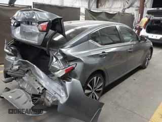 2022 Nissan Altima SR z VIN 1N4BL4CV8NN414447, wystawiony jako IAAI lot #42047746 z przebiegiem 52 389 mil mil oraz . Historia ofert i sprzedaży dostępna na DreamBid. Obrazek 4.