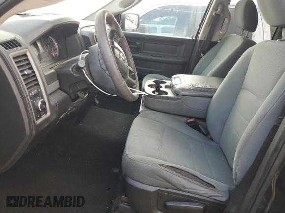 2018 Ram 1500 Express z VIN 1C6RR6FT6JS216921, wystawiony jako Copart lot #52891955 z przebiegiem 143 371 mil mil oraz Szkoda całkowita • Salvage title. Historia ofert i sprzedaży dostępna na DreamBid. Obrazek 7.