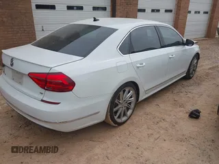 2016 Volkswagen Passat SE с VIN 1VWBS7A35GC047664, выставлен на аукционе IAAI как лот 42279911 с пробегом 170 886 миль миль и . История ставок и продаж доступна на DreamBid. Изображение 4.