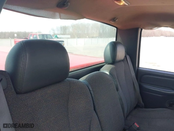 2002 Chevrolet Silverado 1500 with VIN 1GCEC14W52Z226468, listed as a IAAI auction lot 41790682 with 132,447 mi miles. Bid and sale history available at carsss.com. Image 8.