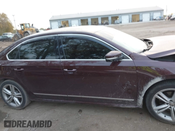 2014 Volkswagen Passat SEL Premium with VIN 1VWCS7A37EC022413, listed as a IAAI auction lot 40597042 with 131,866 mi miles. Bid and sale history available at carsss.com. Image 14.