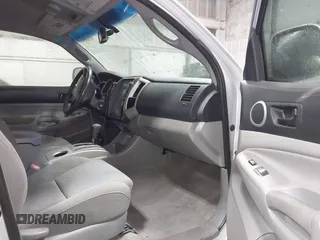 2011 Toyota Tacoma with VIN 3TMLU4EN9BM070836, listed as a IAAI auction lot 41668595 with 89,879 mi miles and . Bid and sale history available at DreamBid. Image 5.