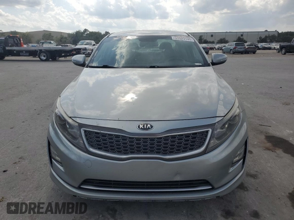 2015 Kia Optima EX z VIN KNAGN4AD9F5090363, wystawiony jako Copart lot #53523145 z przebiegiem 120 956 mil mil oraz Szkoda całkowita • Salvage title. Historia ofert i sprzedaży dostępna na DreamBid. Obrazek 5.