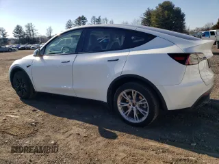 2024 Tesla Model Y Long Range with VIN 7SAYGAEE5RF064240, listed as a Copart auction lot 46349625 with 26,648 mi miles and Salvage title. Bid and sale history available at DreamBid. Image 2.