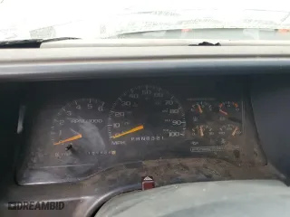 1999 Chevrolet Tahoe Z71 with VIN 1GNEK13R3XJ458174, listed as a Copart auction lot 70461674 with 181,622 mi miles and Salvage Title. Bid and sale history available at carsss.com. Image 9.