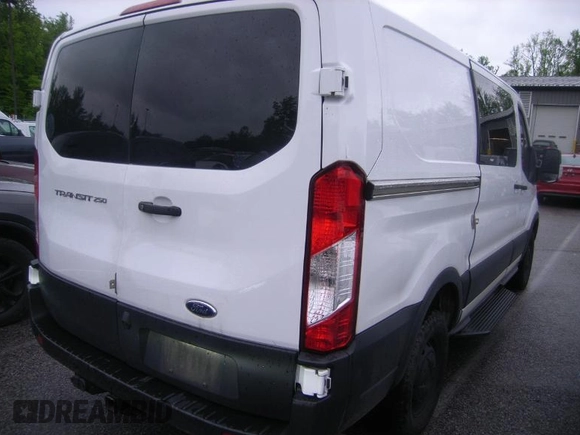 2020 Ford Transit Cargo с VIN 1FTBR1Y85LKB08444, выставлен на аукционе IAAI как лот 42808924 с пробегом 129 167 миль миль и . История ставок и продаж доступна на DreamBid. Изображение 2.