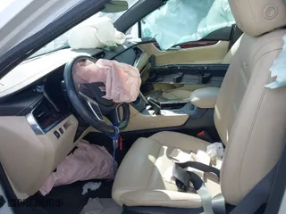 2018 Cadillac XT5 Premium Luxury FWD with VIN 1GYKNERS7JZ244022, listed as a IAAI auction lot 41477926 with 59,862 mi miles. Bid and sale history available at carsss.com. Image 5.