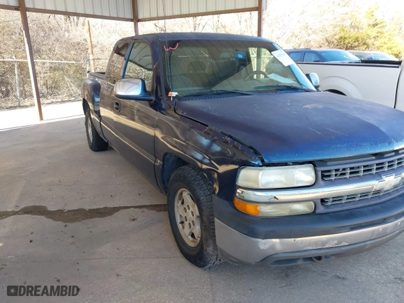 2001 Chevrolet Silverado 1500 LT with VIN 2GCEC19T711274379, listed as a IAAI auction lot 41479347 with 254,714 mi miles. Bid and sale history available at carsss.com. Image 1.